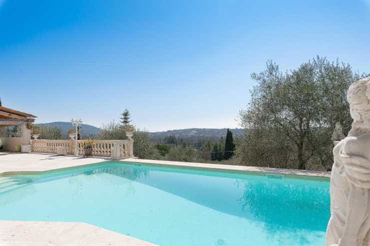 Dom w Saint-Cezaire-sur-Siagne, Provence-Alpes-Cote d'Azur 10836473