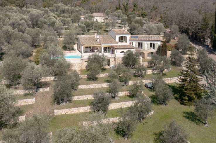 Rumah di Saint-Cezaire-sur-Siagne, Provence-Alpes-Cote d'Azur 10836473