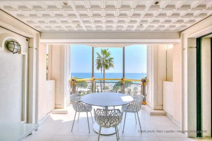 Condominium in Cannes, Provence-Alpes-Côte d'Azur 10836484