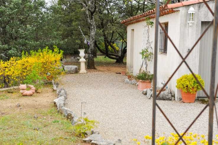 Huis in Saint-Cezaire-sur-Siagne, Provence-Alpes-Côte d'Azur 10836499