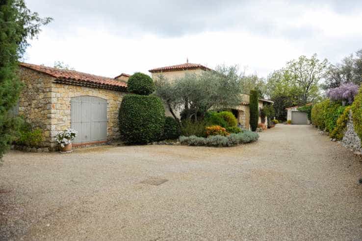 casa en Saint-Cézaire-sur-Siagne, Provence-Alpes-Côte d'Azur 10836499