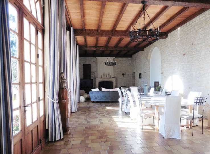 House in Angouleme, Nouvelle-Aquitaine 10836728