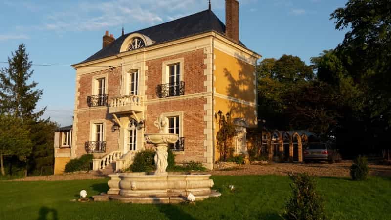 Rumah di Chateau-du-Loir, Membayar de la Loire 10836749