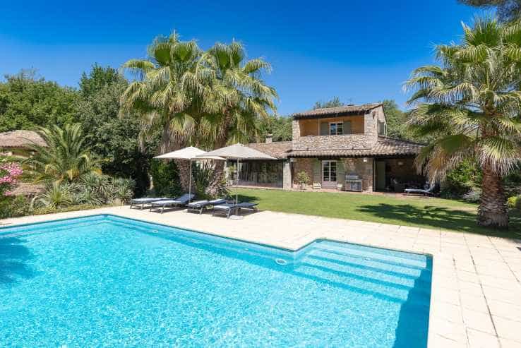 Dom w La Motte, Provence-Alpes-Cote d'Azur 10836762