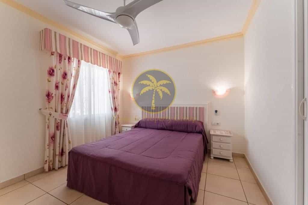 Condominium in La Laguna, Canarias 10836852