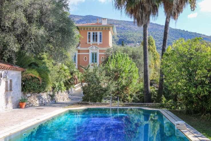 Rumah di Menton, Provence-Alpes-Cote d'Azur 10836869