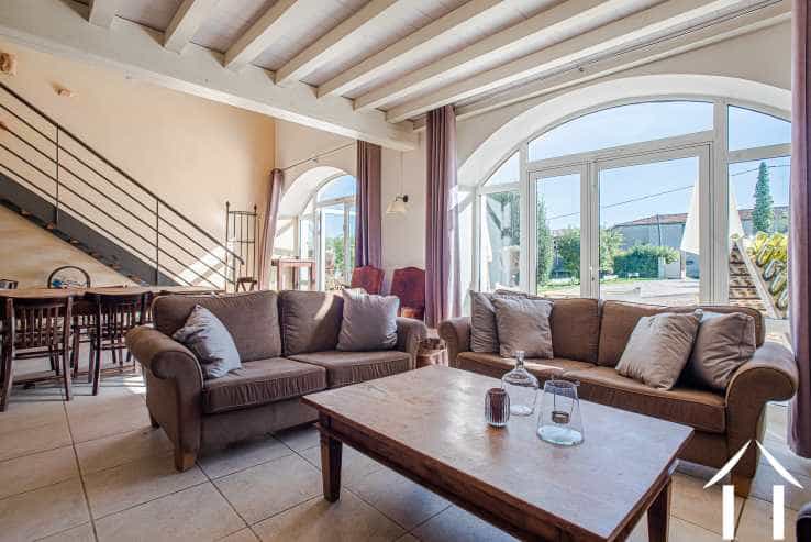 Dom w Macon, Bourgogne-Franche-Comte 10836890
