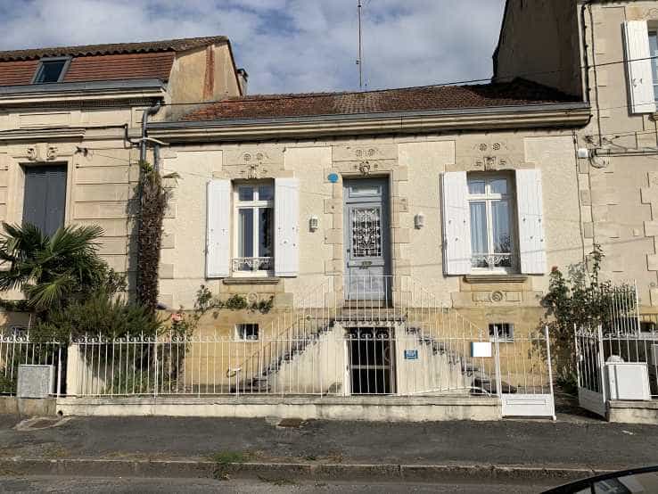 Будинок в Bergerac, Nouvelle-Aquitaine 10836893