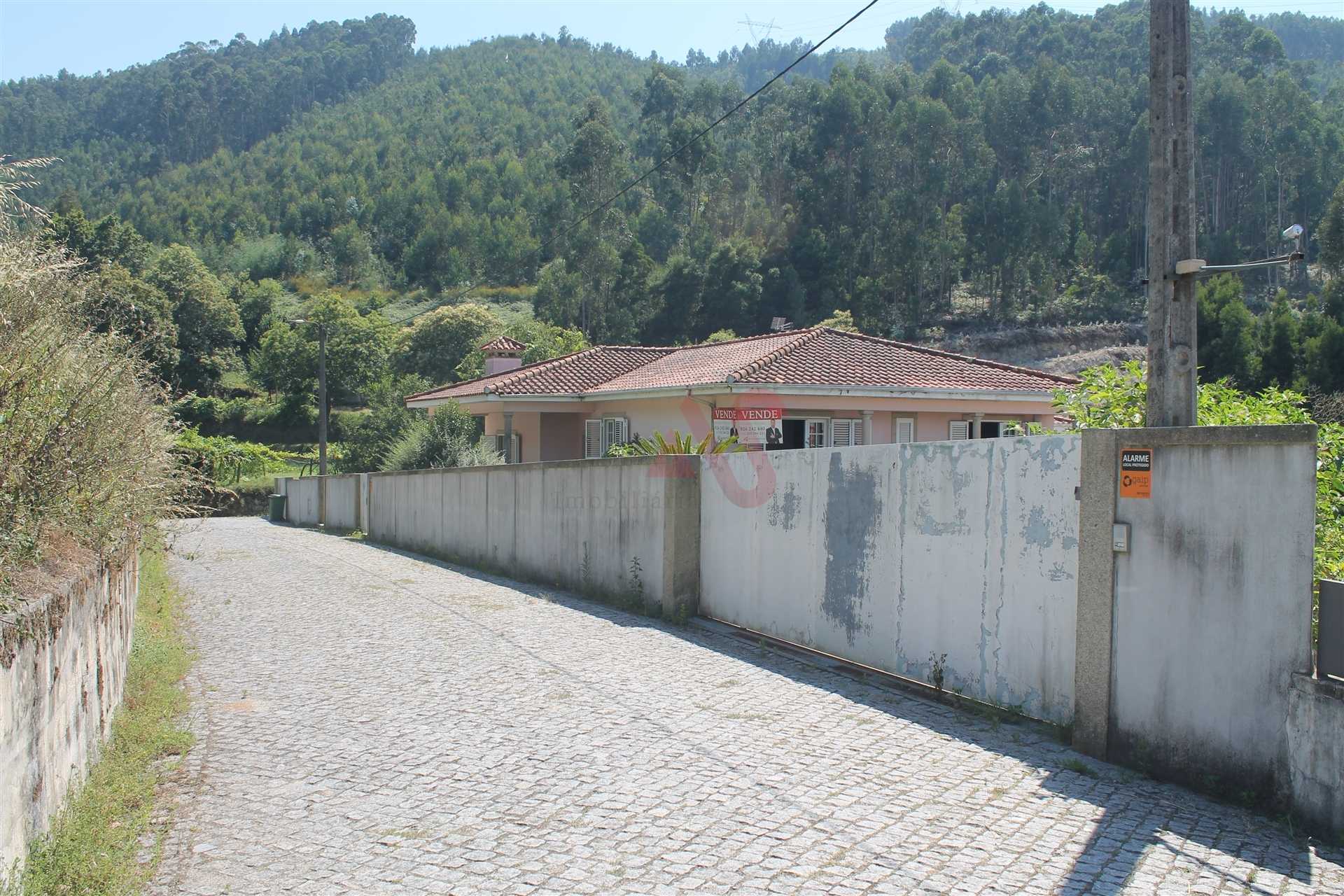 rumah dalam Roriz, Porto 10836901