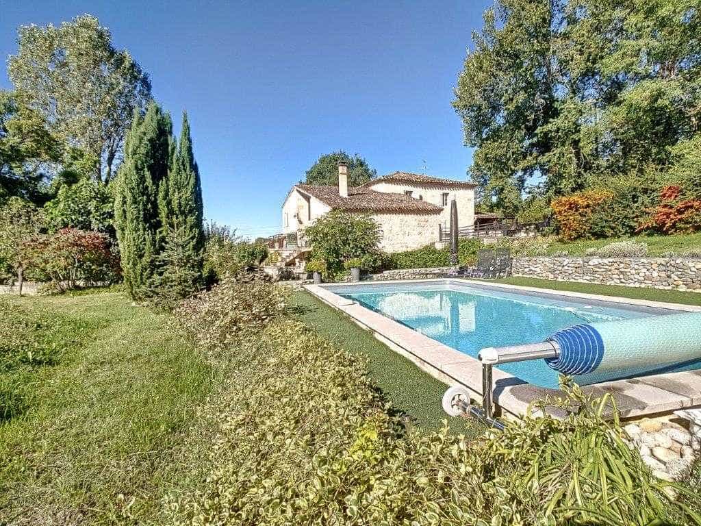 Casa nel Castelnau-de-Montmiral, Occitania 10836931