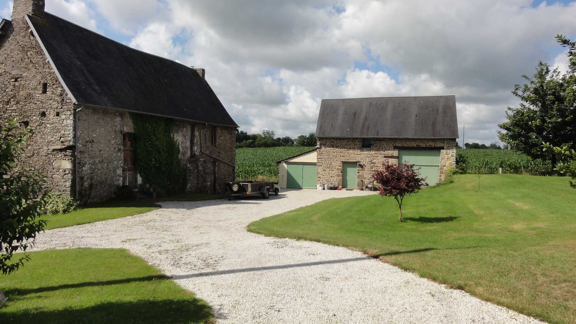 rumah dalam Sainte-Marie-du-Bois, Normandie 10837015