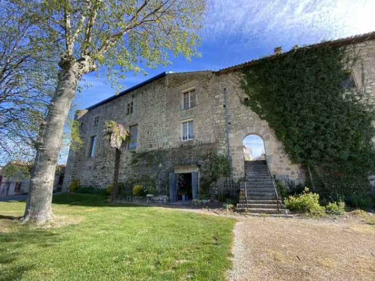 House in Condom, Occitanie 10837113