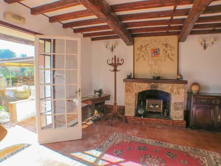 Casa nel La Motte, Provence-Alpes-Cote d'Azur 10837301