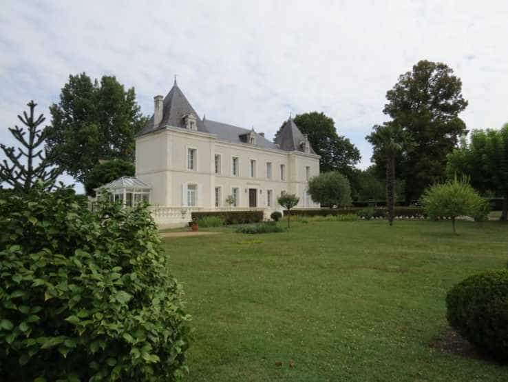 Hus i Chalais, Nouvelle-Aquitaine 10837326