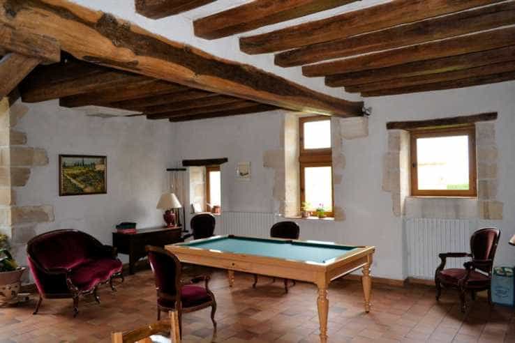 Dom w Cosne nad Loarą, Burgundia-Franche-Comte 10837328