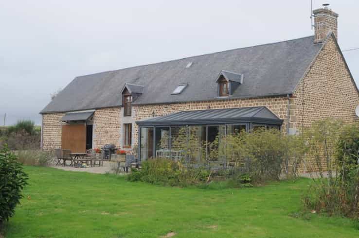Rumah di Mortain, Normandia 10837378