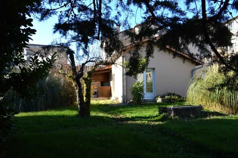 Haus im Bernac, Nouvelle-Aquitaine 10837415
