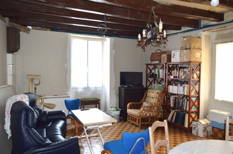 House in Villefagnan, Nouvelle-Aquitaine 10837447
