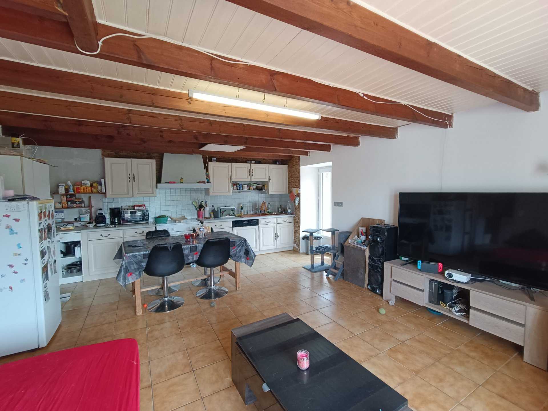 House in Charme, Nouvelle-Aquitaine 10837462