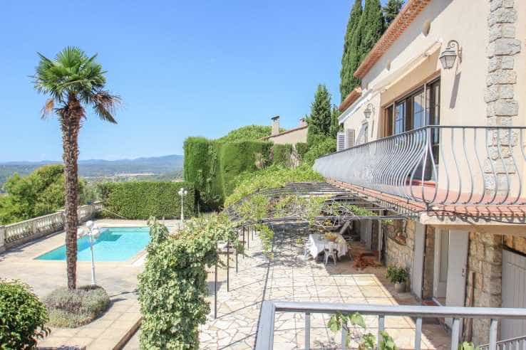 жилой дом в Montauroux, Provence-Alpes-Côte d'Azur 10837562