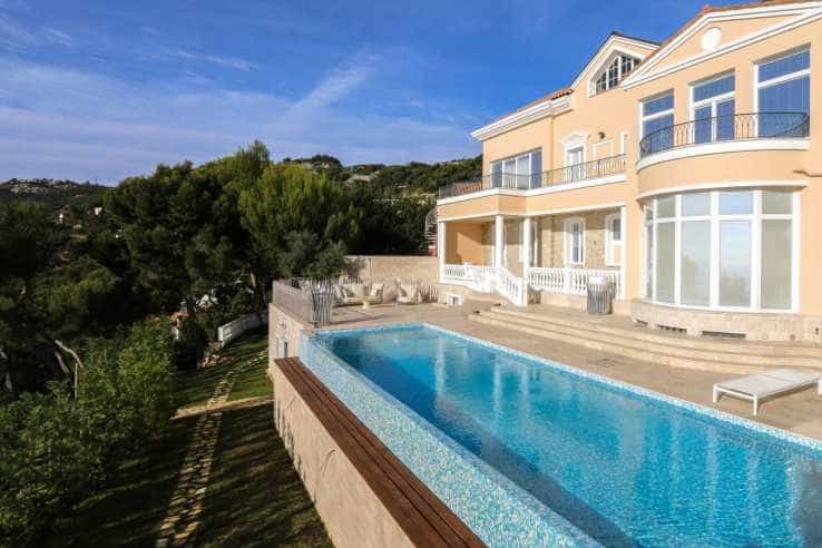 House in Beausoleil, Provence-Alpes-Cote d'Azur 10837702