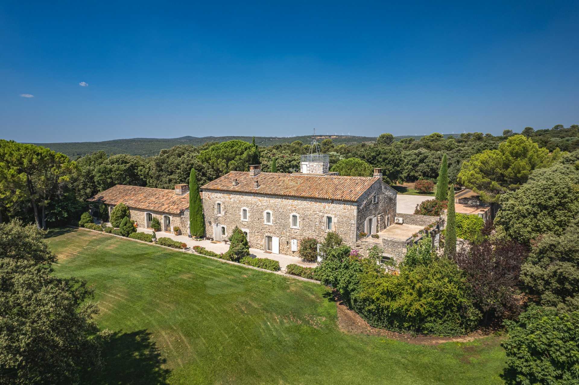 House in Brue-Auriac, Provence-Alpes-Cote d'Azur 10838355