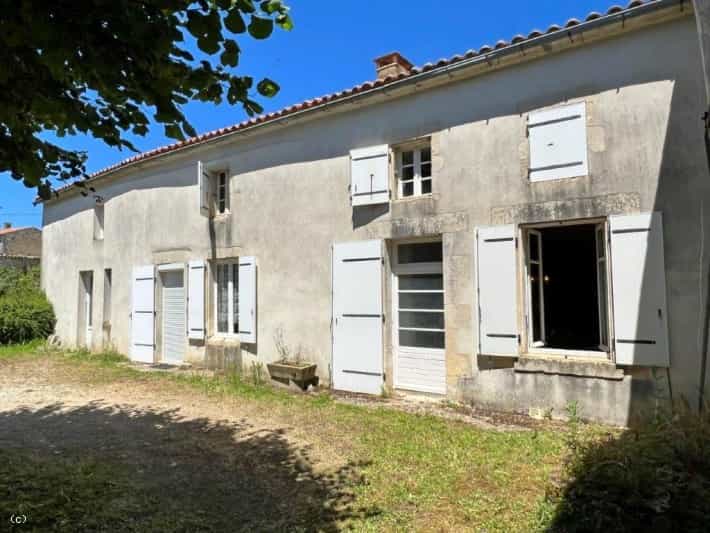 House in Villefagnan, Nouvelle-Aquitaine 10838388