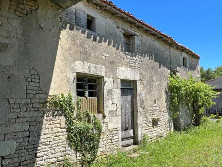 Huis in Villefagnan, Nouvelle-Aquitaine 10838388