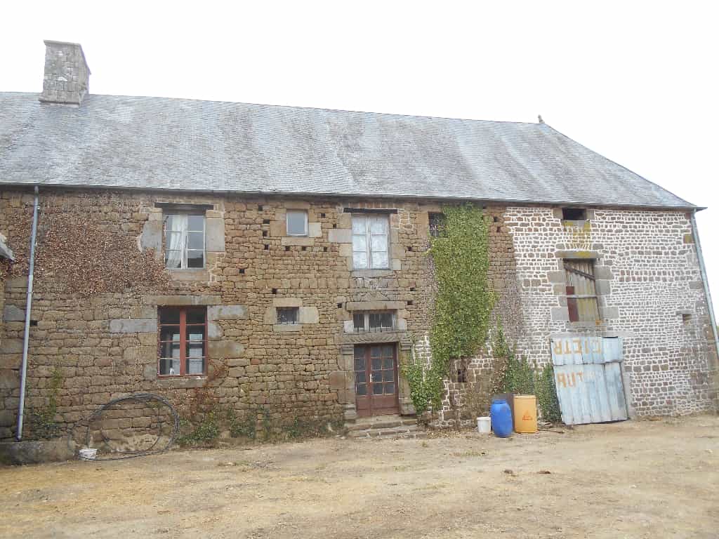 Rumah di Sainte-Marie-du-Bois, Normandia 10838395