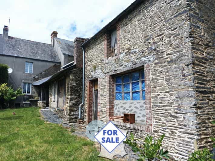 casa en Saint-Aignan-de-Couptrain, Países del Loira 10838403