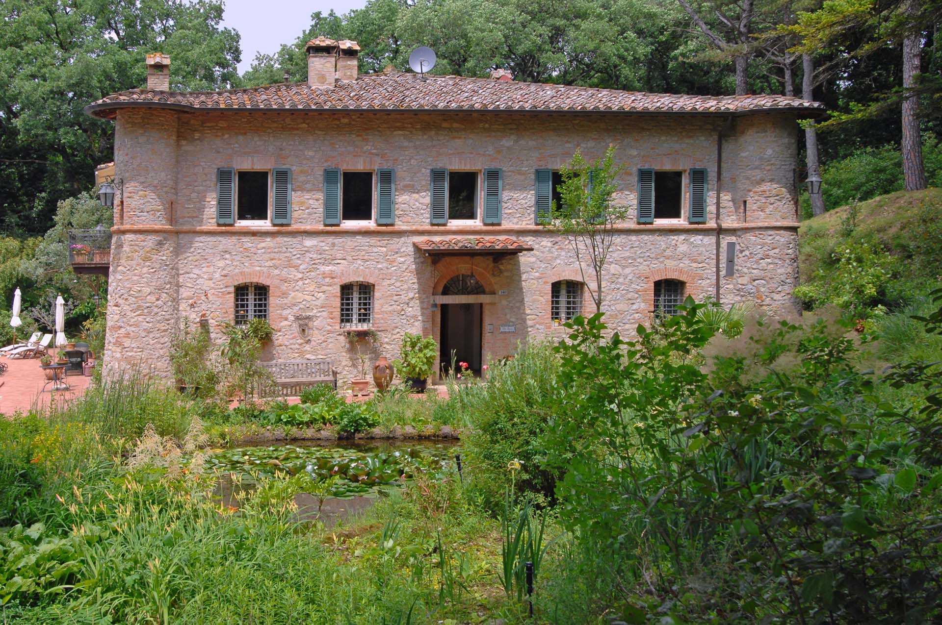 Talo sisään Perugia, Umbria 10838409