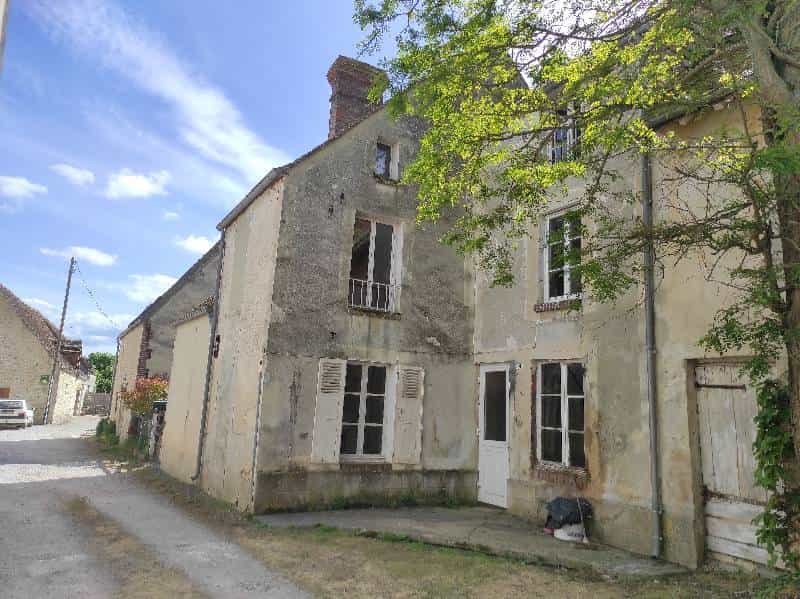 Dom w Montmerrei, Normandia 10838413