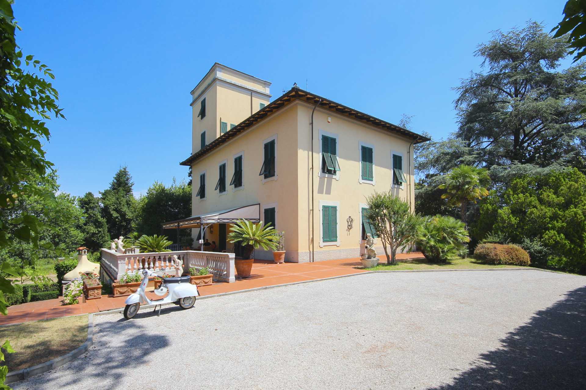 House in Sant'Anna, Tuscany 10838428