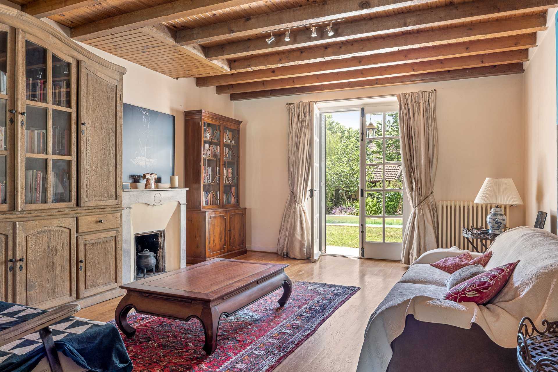 Будинок в Le Cannet, Provence-Alpes-Côte d'Azur 10838455