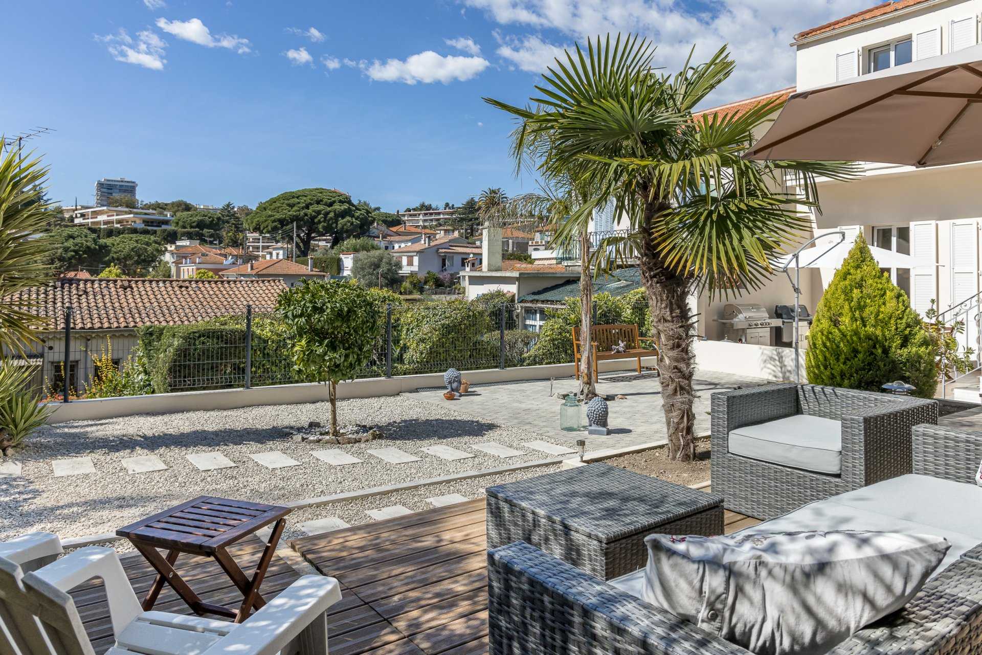 Rumah di Cannes, Provence-Alpes-Cote d'Azur 10838462