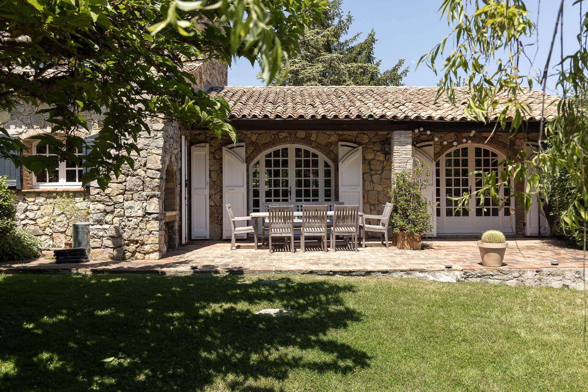 Rumah di Valbonne, Provence-Alpes-Cote d'Azur 10838591