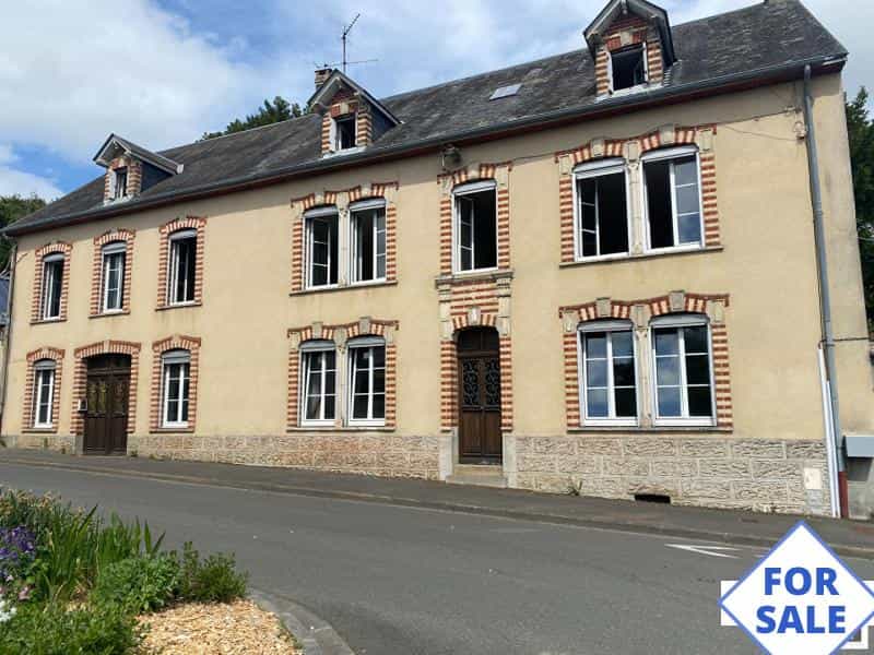 Rumah di Villaines-la-Juhel, Pays de la Loire 10838599