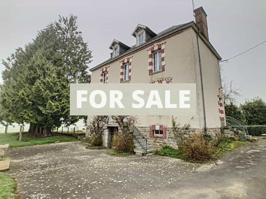 House in Mortain-Bocage, Normandie 10838778