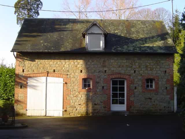 House in Sainte-Marie-du-Bois, Normandie 10838808