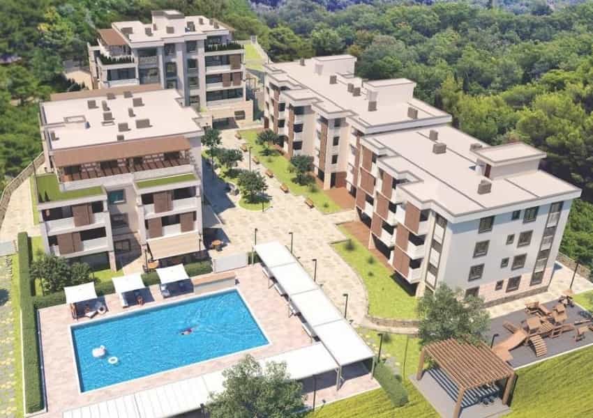 Condominium in Herceg Novi, Herceg Novi 10838851