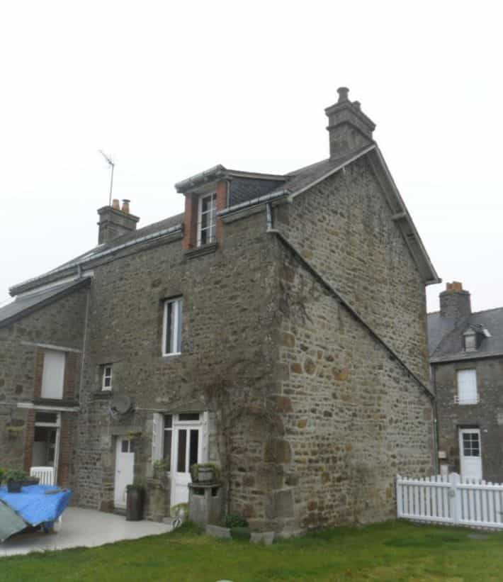 House in Chantrigne, Pays de la Loire 10839508