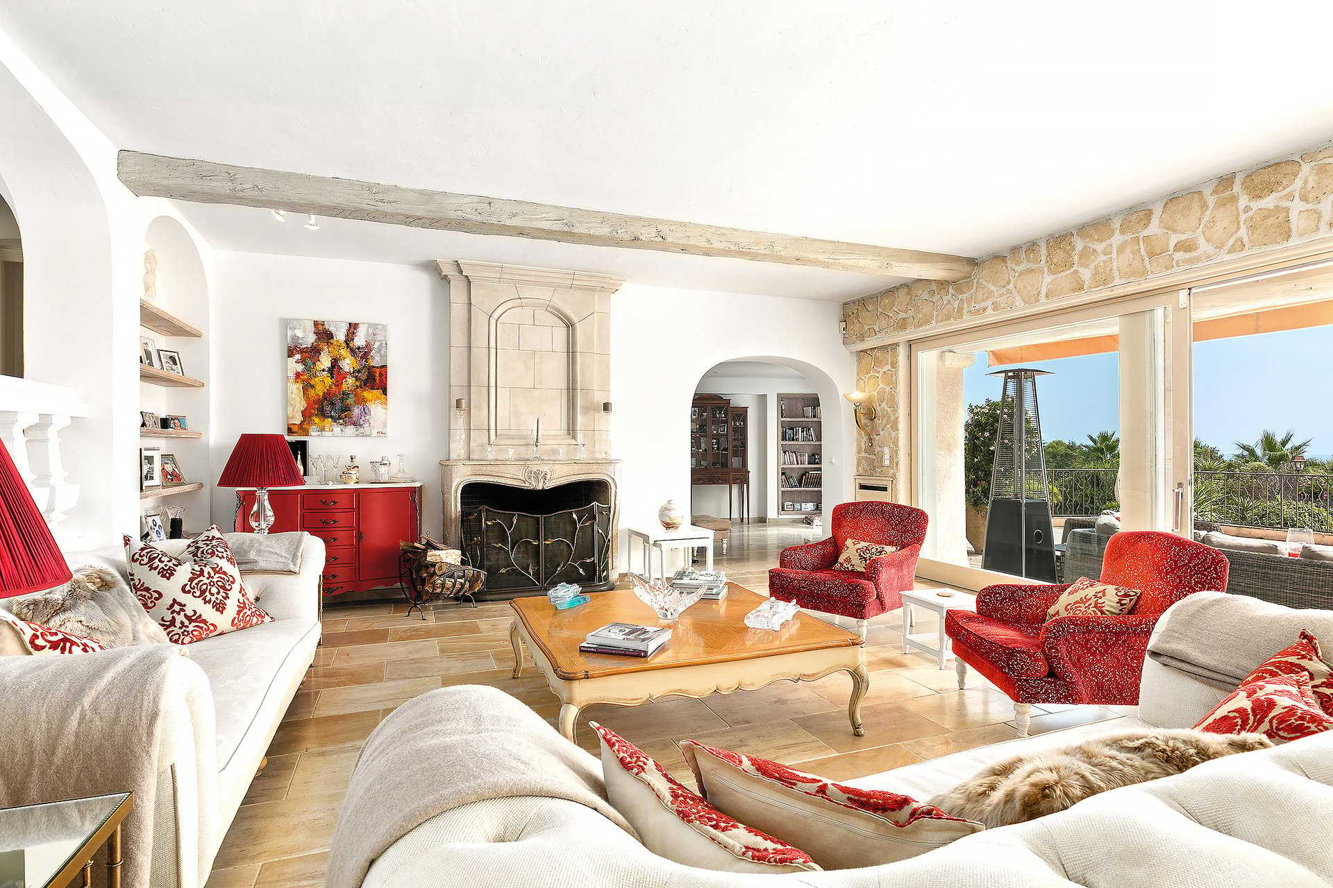 rumah dalam La Colle-sur-Loup, Provence-Alpes-Côte d'Azur 10840250