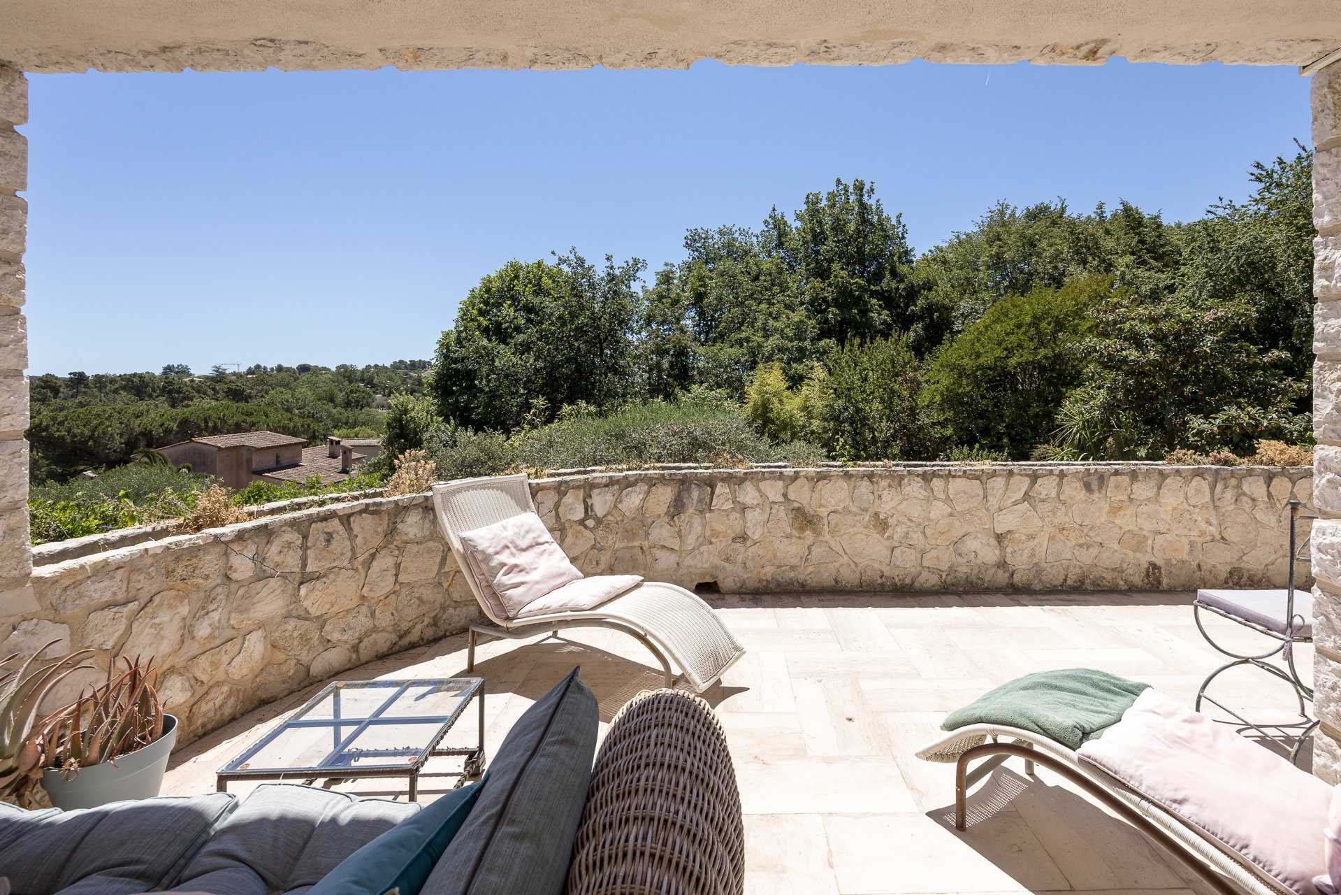 House in Vence, Provence-Alpes-Cote d'Azur 10840261