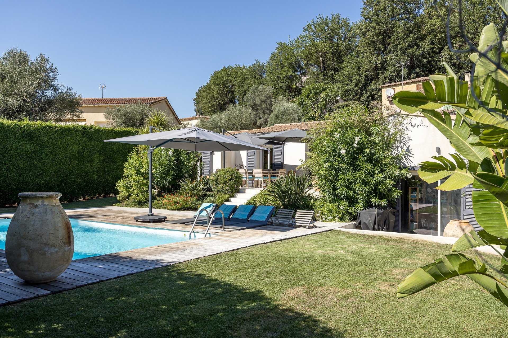 House in Bastide Giraud, Provence-Alpes-Cote d'Azur 10840267
