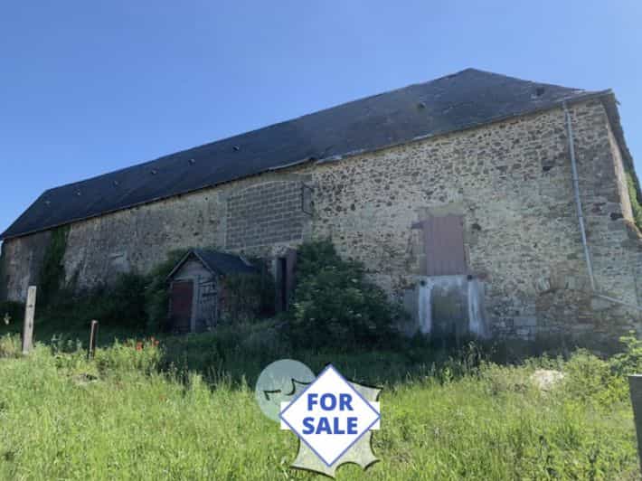 Hus i Mezangers, Pays de la Loire 10840329