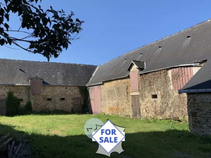 House in Mezangers, Pays de la Loire 10840329