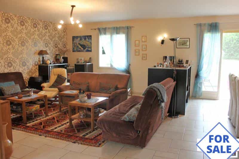 σπίτι σε Vaunoise, Normandie 10840381