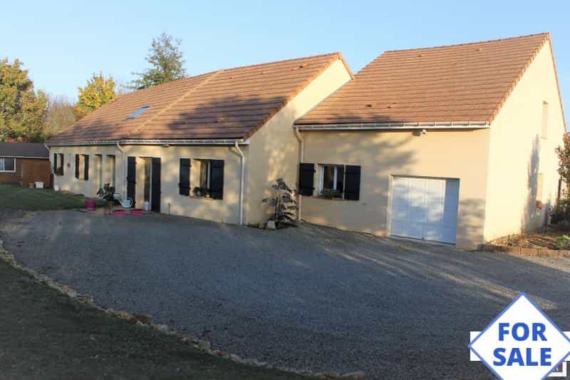 House in Vaunoise, Normandie 10840381