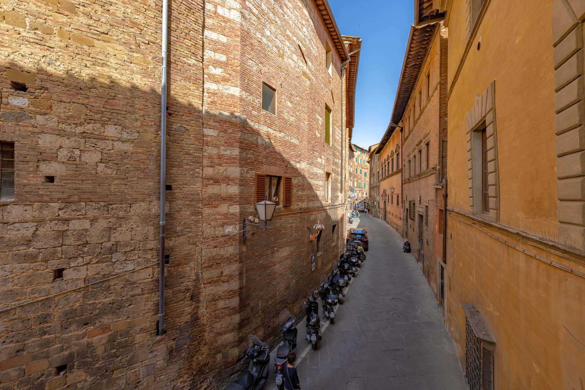 Kondominium dalam Siena, Toscana 10840386