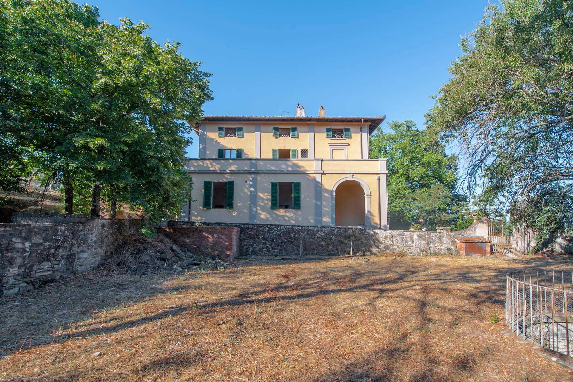 House in Arezzo, Tuscany 10840396